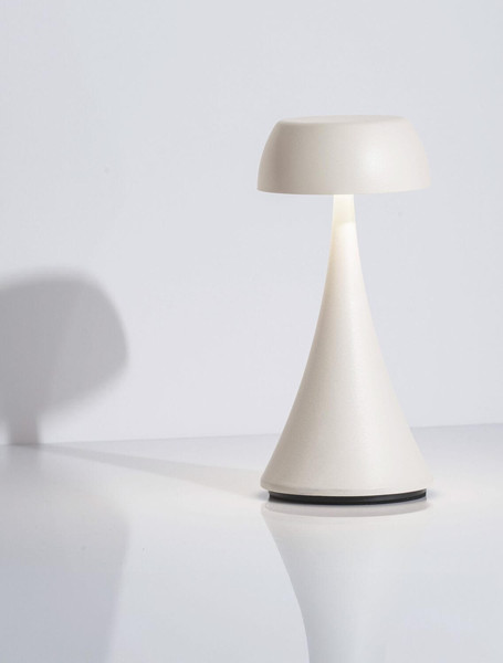 Nova Luce LED Akku-Tischleuchte Ycro dimmbar 2W warmweiss 3000K USB IP54 Weiß Aluminium Ø8cm 9030139