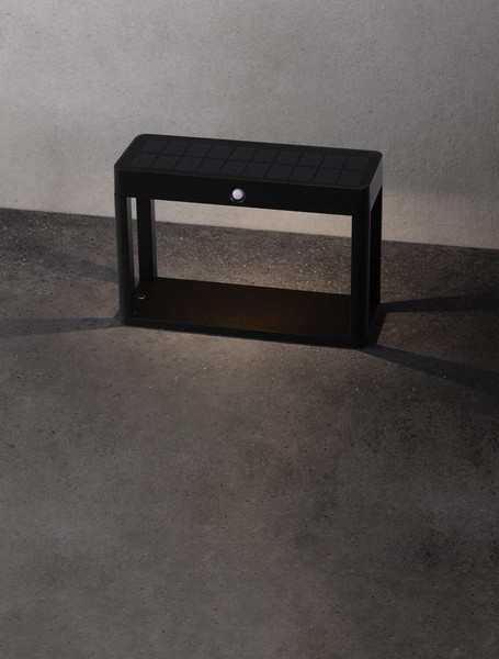 Nova Luce LED Solar-Sockelleuchte Berni 2W warmweiss 3000K Bewegungsmelder IP65 Schwarz Aluminium 15,5cm 9030565
