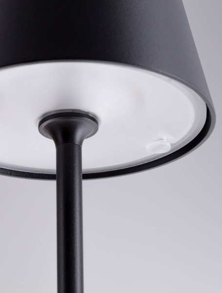 Nova Luce LED Akku-Stehleuchte Persea dimmbar 2W warmweiss 3000K USB IP54 salzwasserfest Schwarz Aluminium 115cm 9030625
