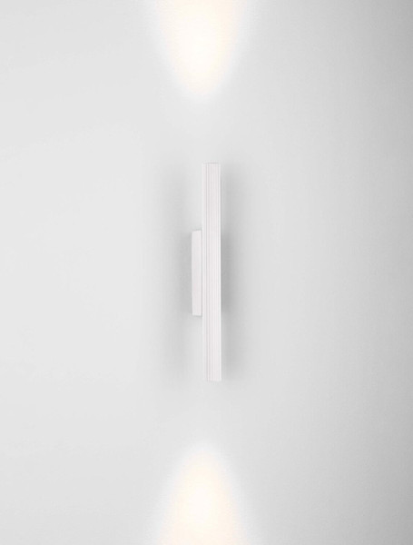 Nova Luce LED Wandleuchte Paron 8W warmweiss 3000K Weiß Aluminium 30x7cm 9060235