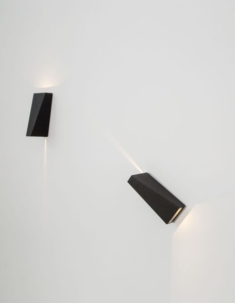 Nova Luce VEIRO LED Wandleuchte Anthrazit 6W IP65 Warmweiss 9x9,3x20,5cm 9104835