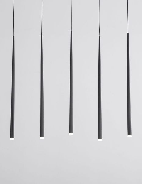 Nova Luce GIONO LED Pendelleuchte Schwarz 18W Warmweiss 90x5x230cm 9601007