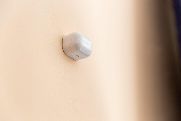 Shelly BLU Motion - Bluetooth Bewegungssensor, Weiß