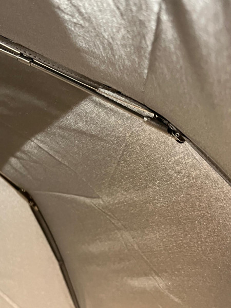 SOIXX Regenschirm Sturmfest bis 140km/h inkl. Reise-Etui, Taschenschirm mit Auf-Zu-Automatik, Doppelt belüftetes Vordach