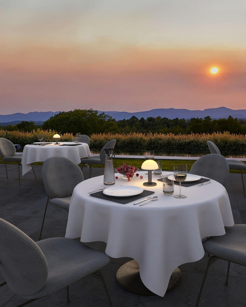 Villeroy & Boch BERGAMO Akku-Tischlampe Gun Metal Matt 1,8W steuerbare Lichtfarbe IP65 97077