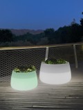 NewGarden CAMELIA 60 LED Solar Blumentopf, Pflanzentopf außen groß + RGB, Akku, Controller IP65