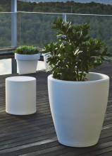 Newgarden VIOLETA 55 Übertopf, Kübel XXL groß doppelwandig rund, hoch ø55x60cm weiss 68L mit Wasserspeicher außen